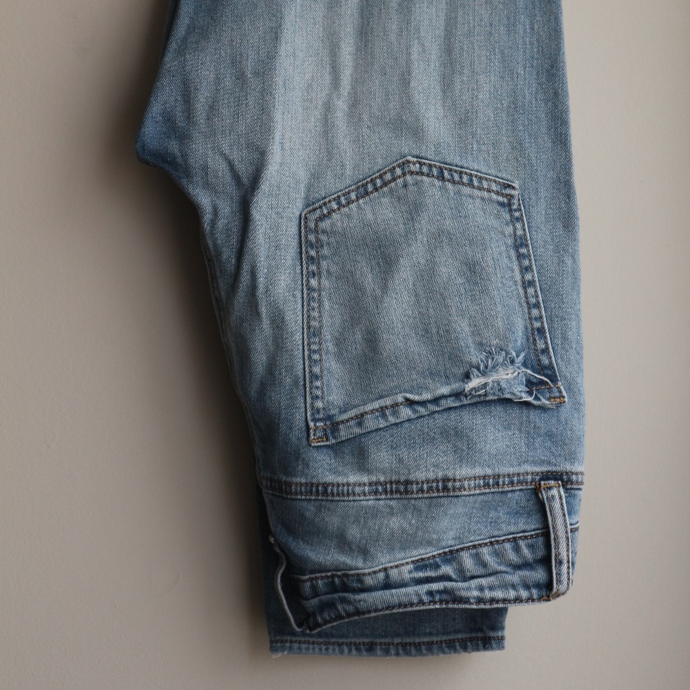 Light Wash Boyfriend Jean